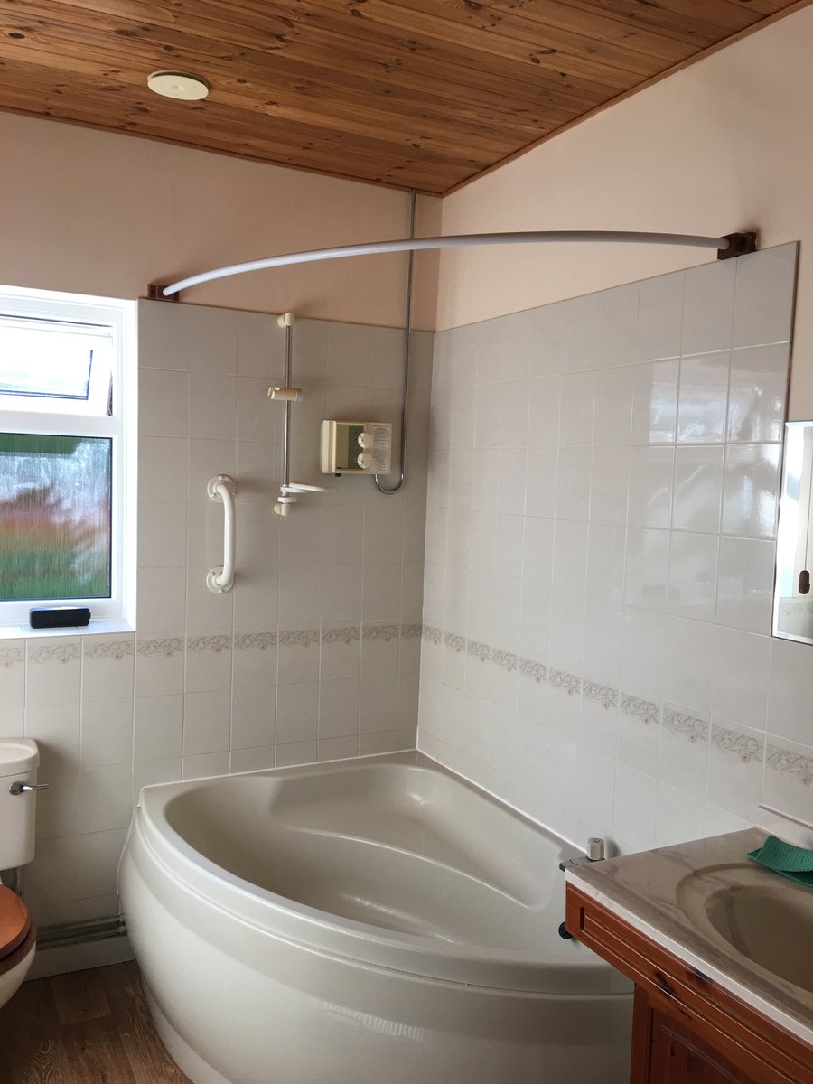 bathroom en suite refurbishment ross on wye Image with link to high resolution version