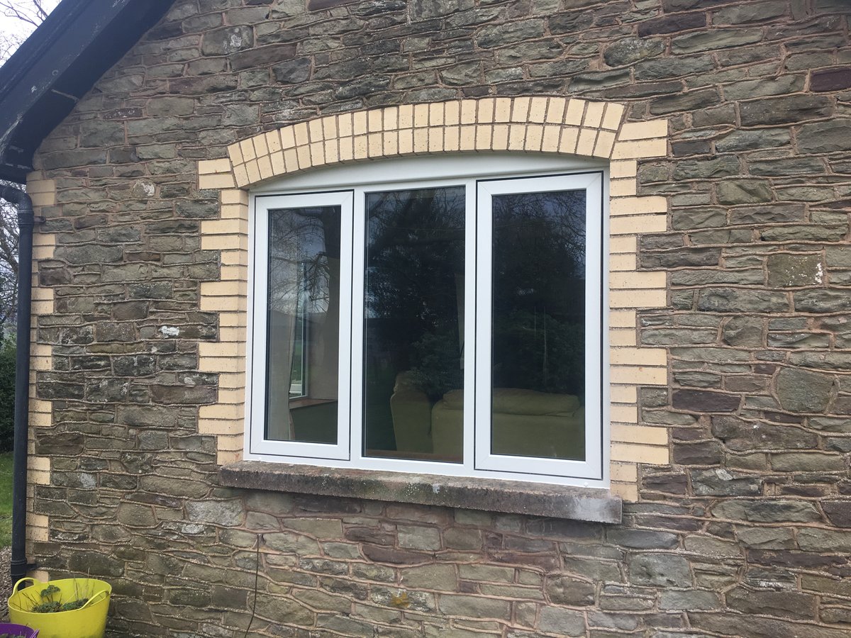 An image of replacement windows bespoke size cross ash  goes here.