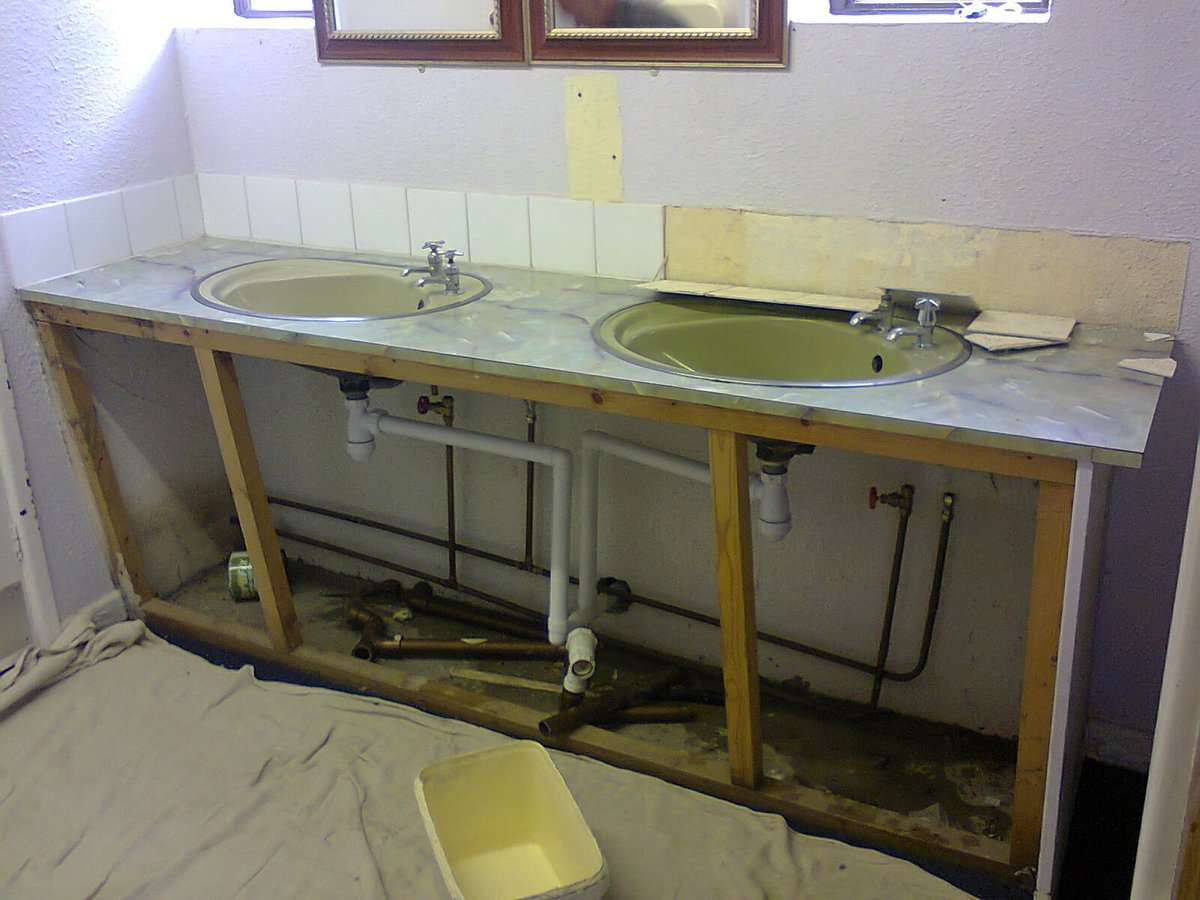 Image of the sloop llandogo washroom renovation 